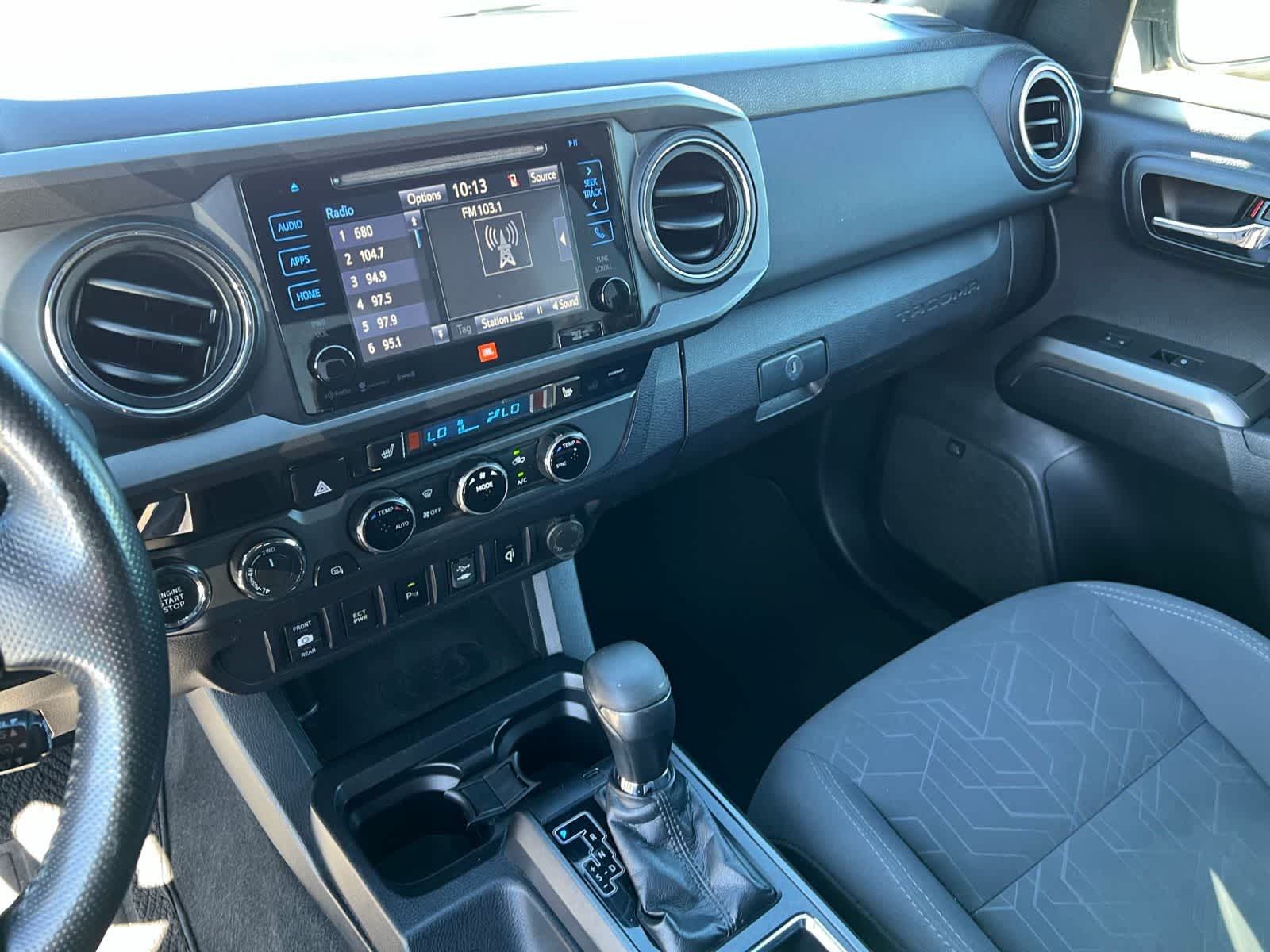 Thumbnail: 2017 Toyota Tacoma - 31