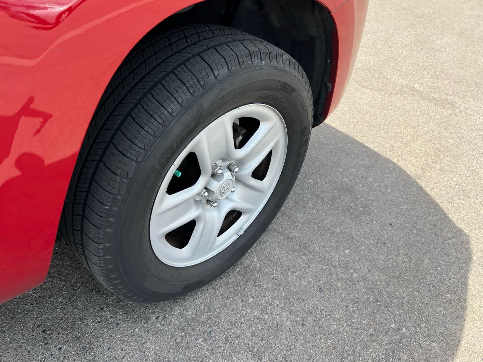 Thumbnail: 2010 Toyota RAV4 - 25