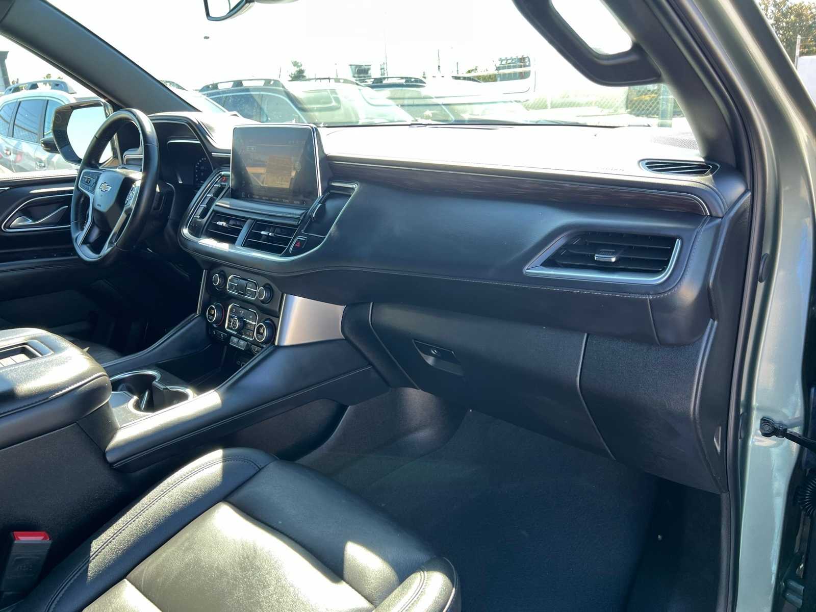 Thumbnail: 2024 Chevrolet Suburban - 25