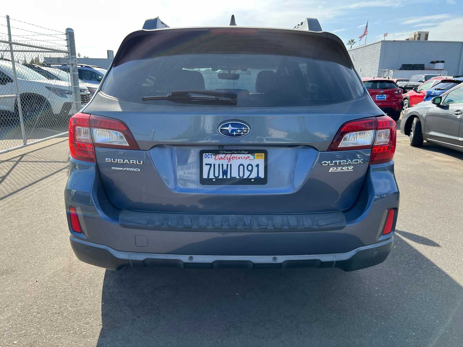 Thumbnail: 2017 Subaru Outback - 4