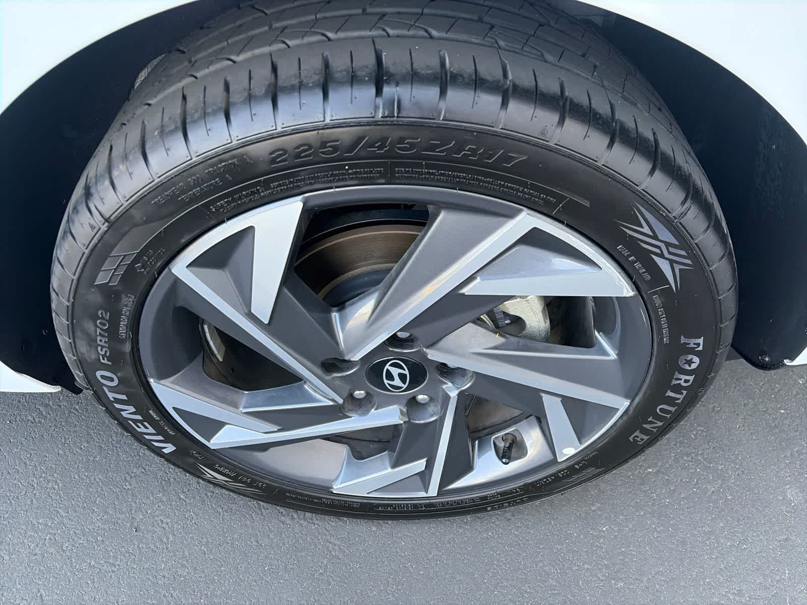 Thumbnail: 2025 Hyundai Elantra - 10