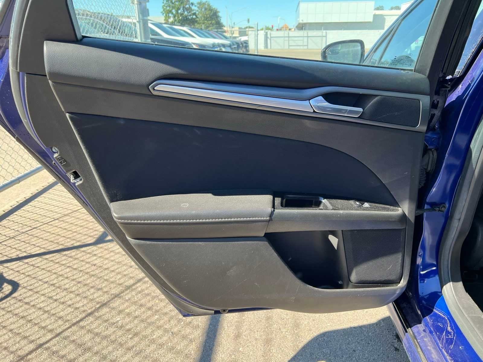 Thumbnail: 2016 Ford Fusion - 20