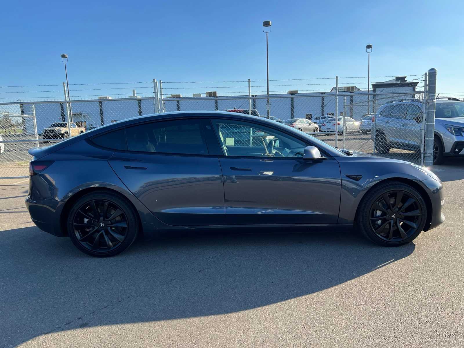 Thumbnail: 2023 Tesla Model 3 - 9