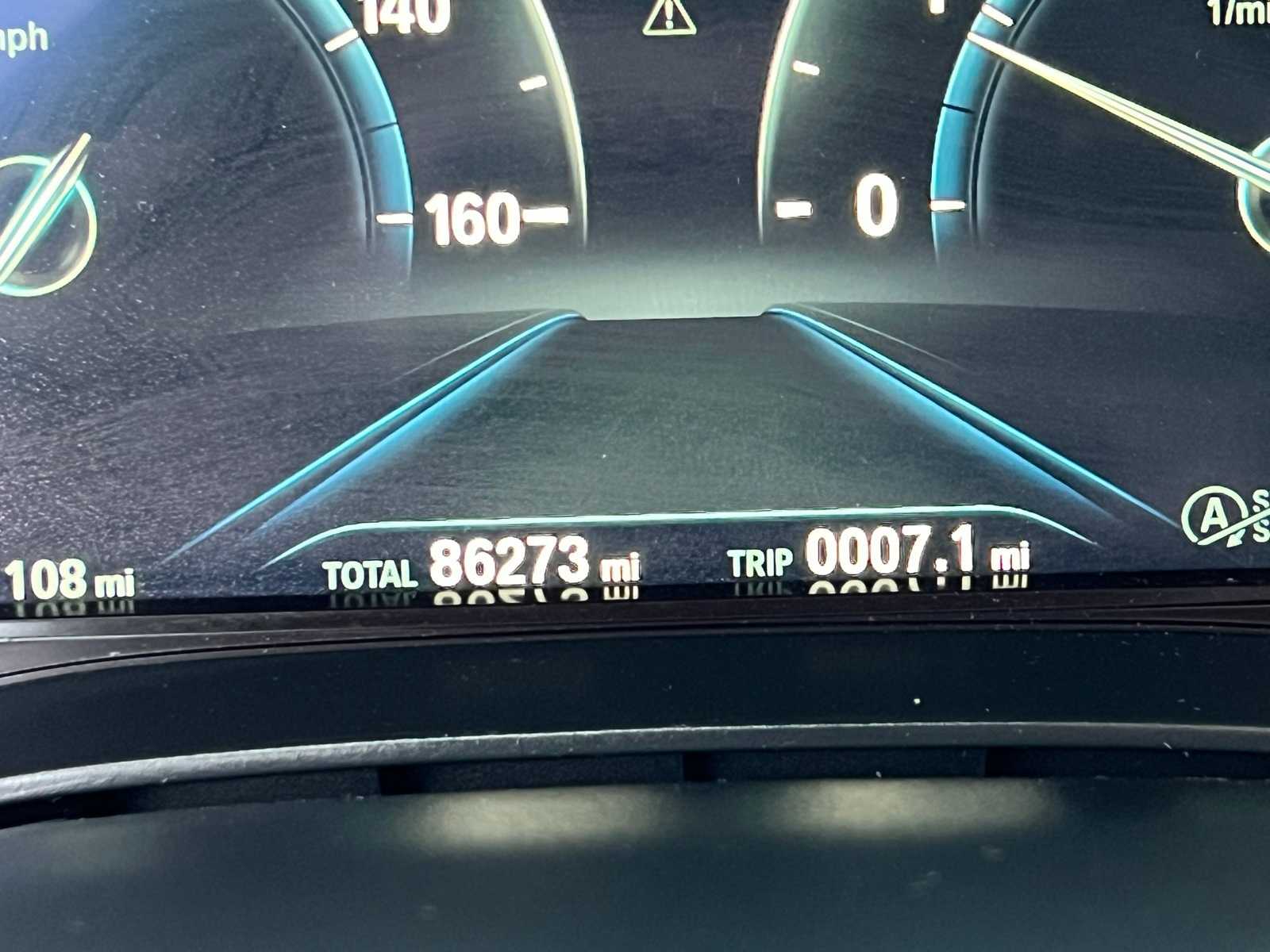 Thumbnail: 2018 BMW 5 Series - 43