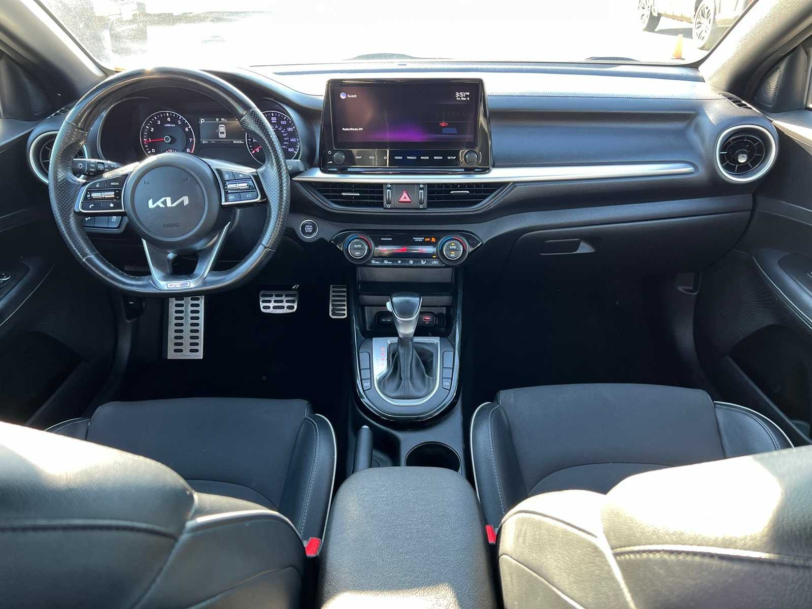 Thumbnail: 2022 Kia Forte - 29