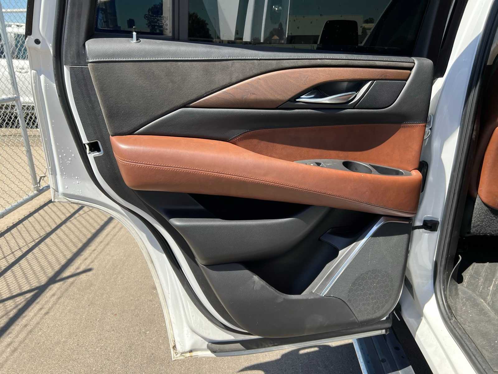 Thumbnail: 2018 Cadillac Escalade - 19