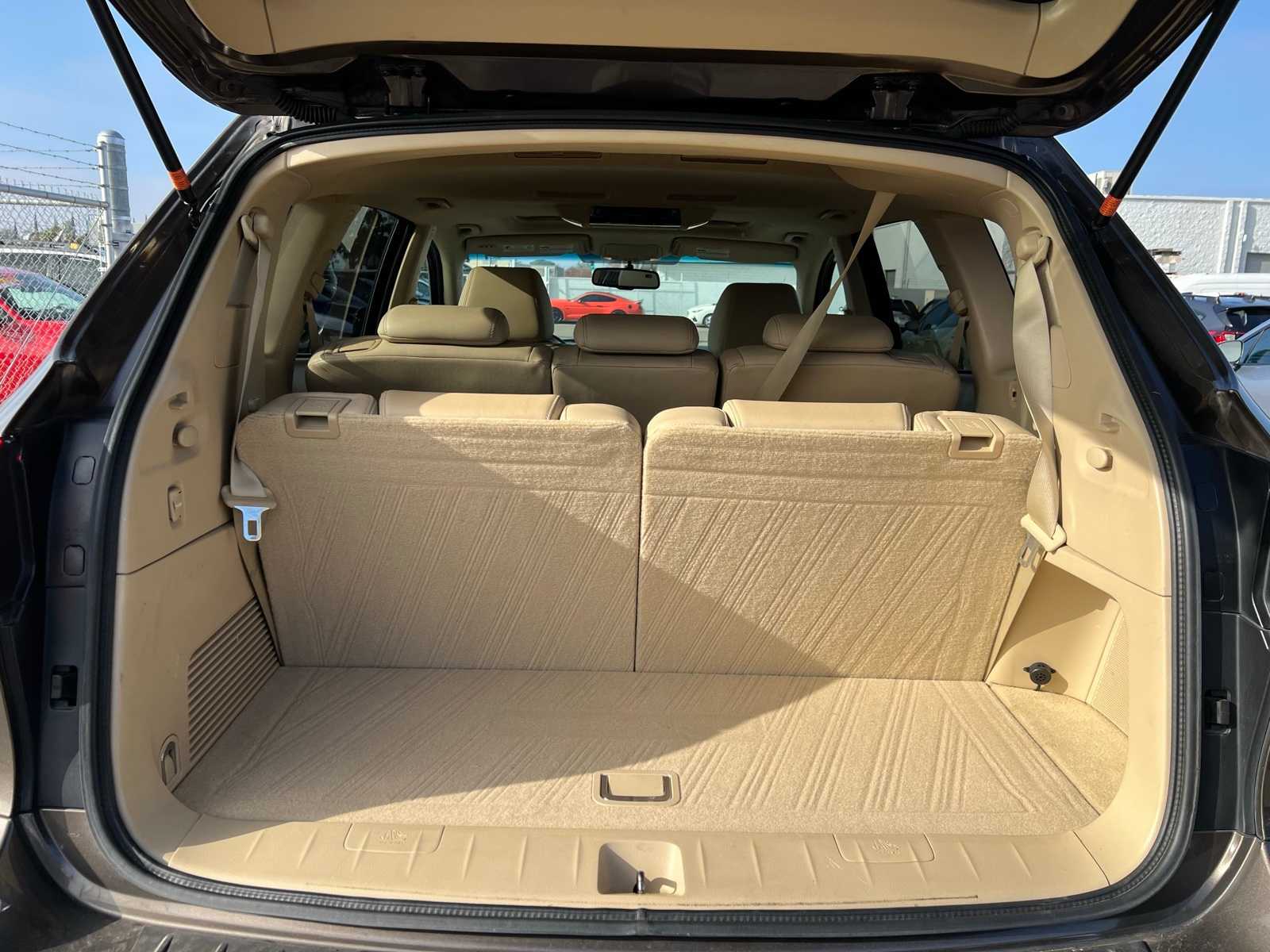 Thumbnail: 2008 Subaru Tribeca - 8