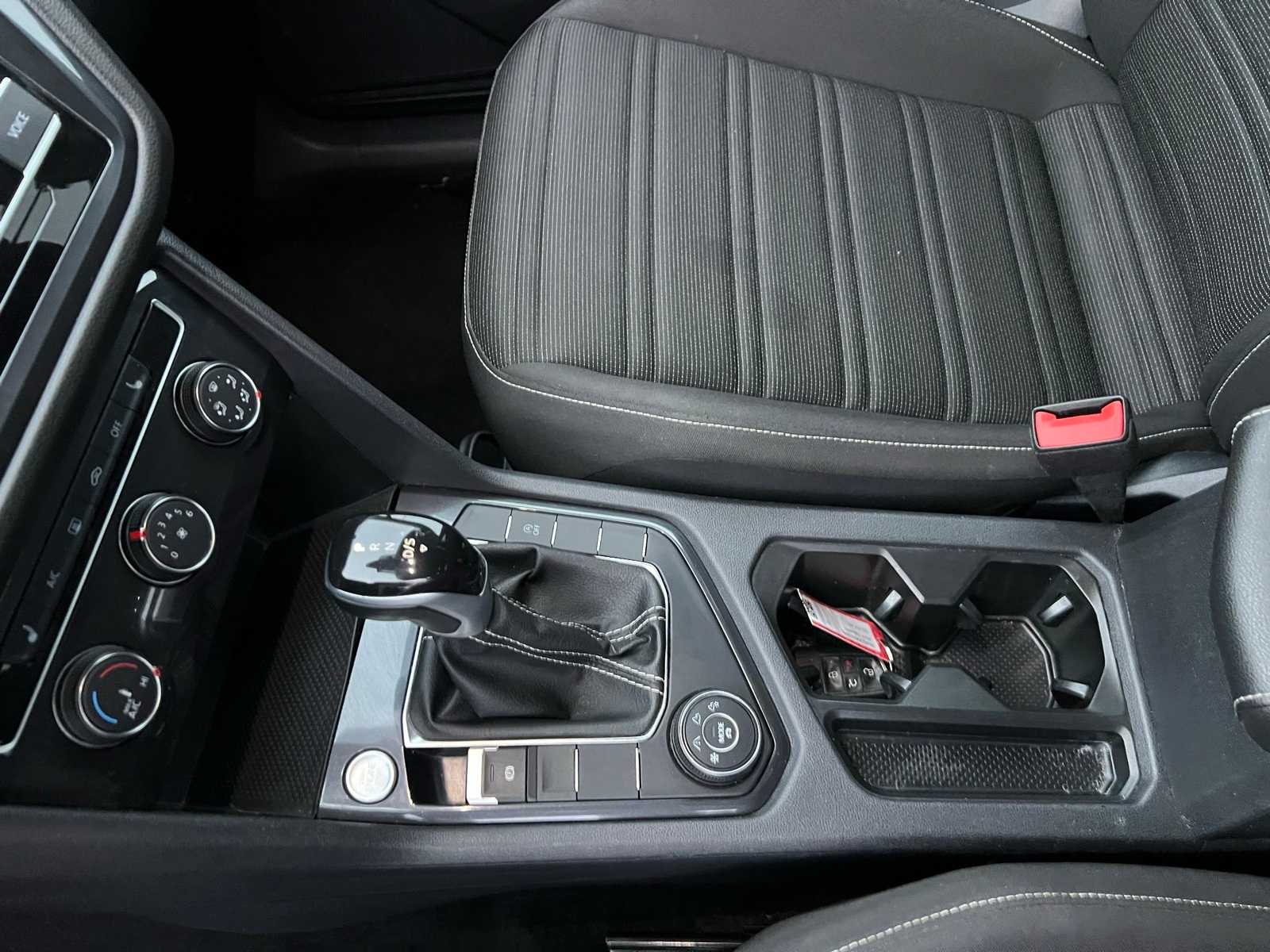 Thumbnail: 2024 Volkswagen Tiguan - 38