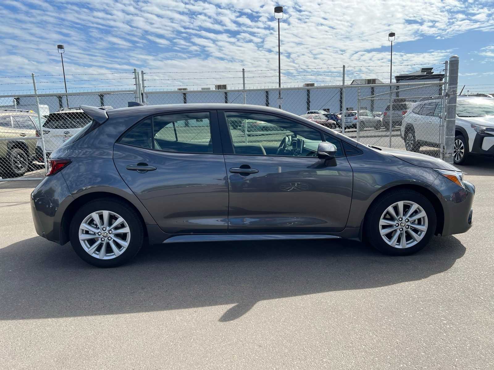 Thumbnail: 2025 Toyota Corolla - 10