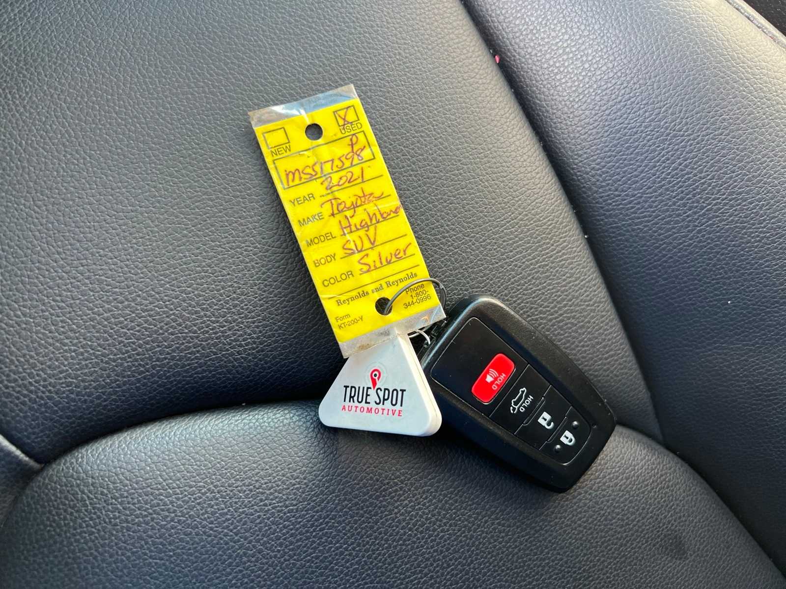 Thumbnail: 2021 Toyota Highlander - 38