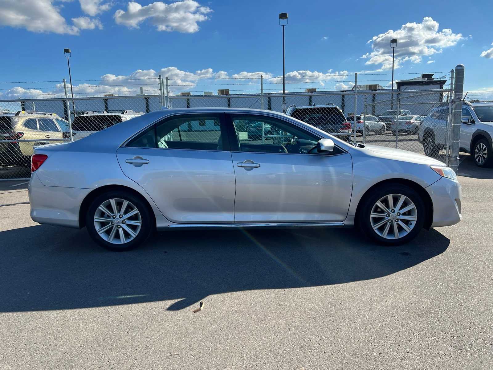 Thumbnail: 2012 Toyota Camry - 10