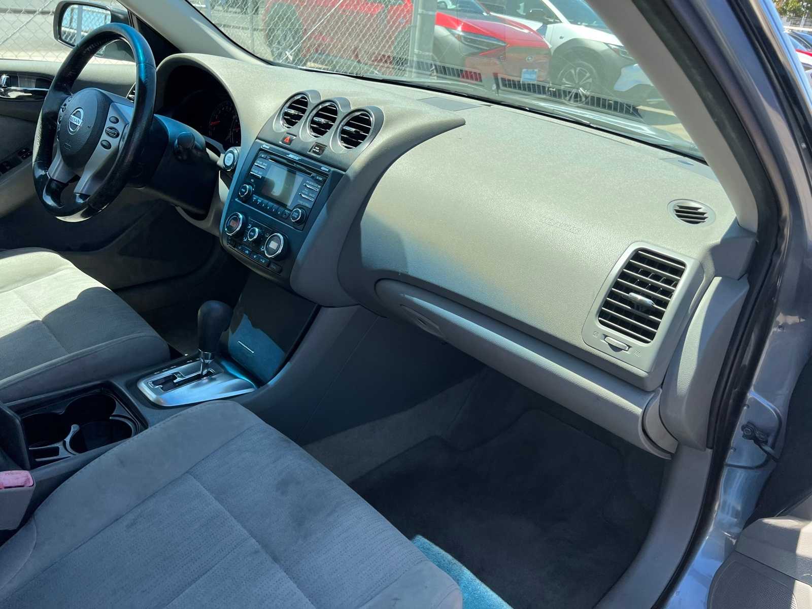 Thumbnail: 2012 Nissan Altima - 26