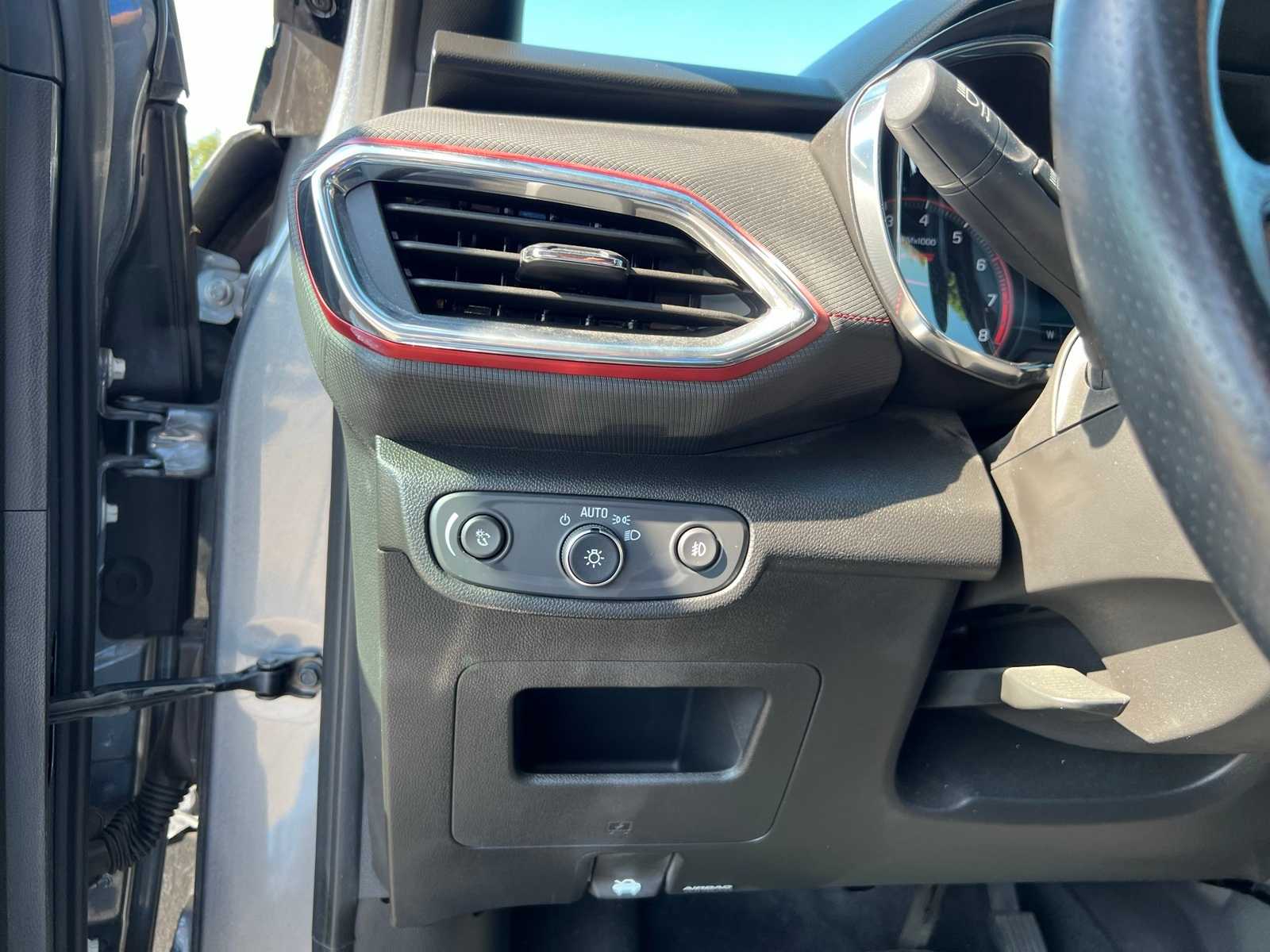 Thumbnail: 2021 Chevrolet TrailBlazer - 29