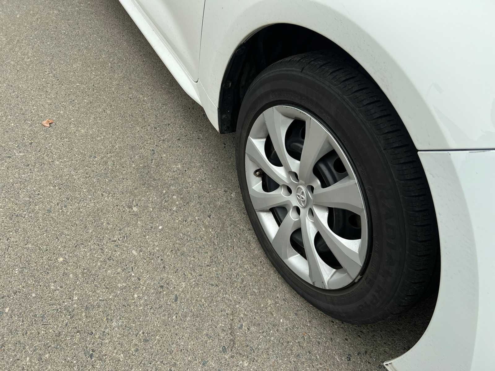 Thumbnail: 2022 Toyota Corolla - 25