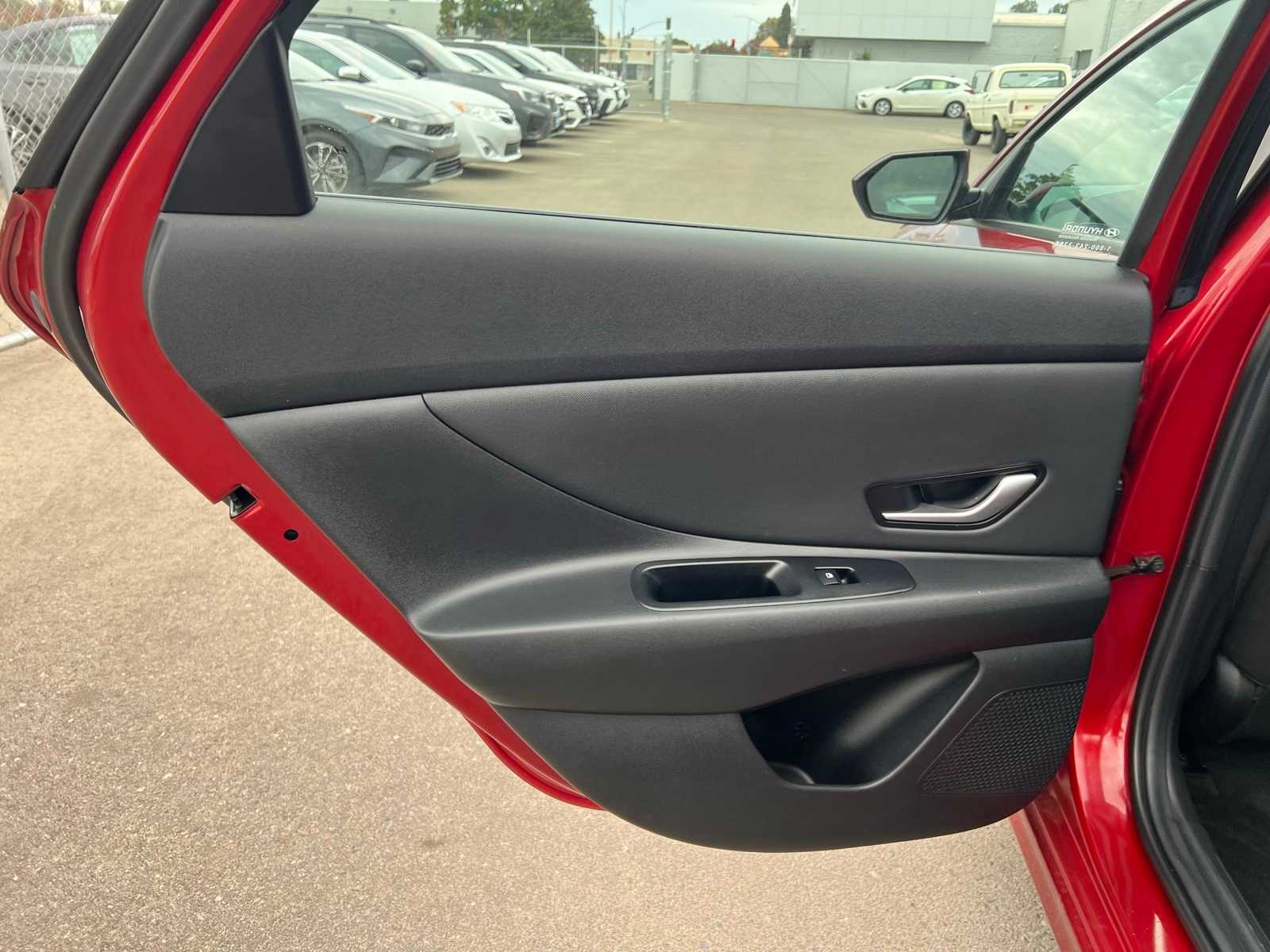 Thumbnail: 2023 Hyundai Elantra - 19