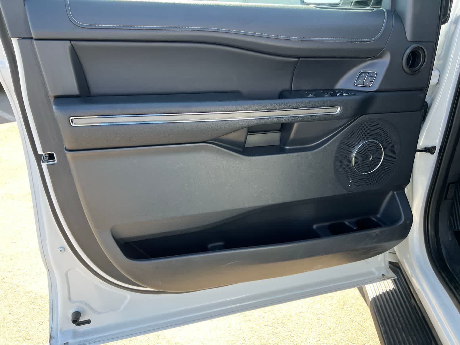 Thumbnail: 2024 Ford Expedition - 15