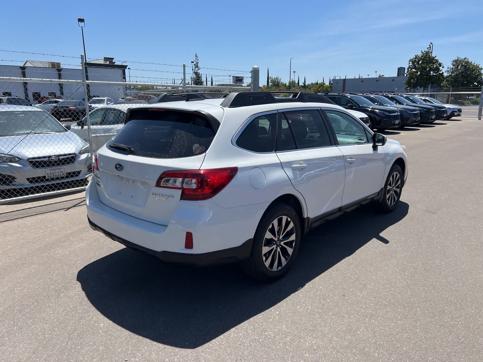 Thumbnail: 2017 Subaru Outback - 7
