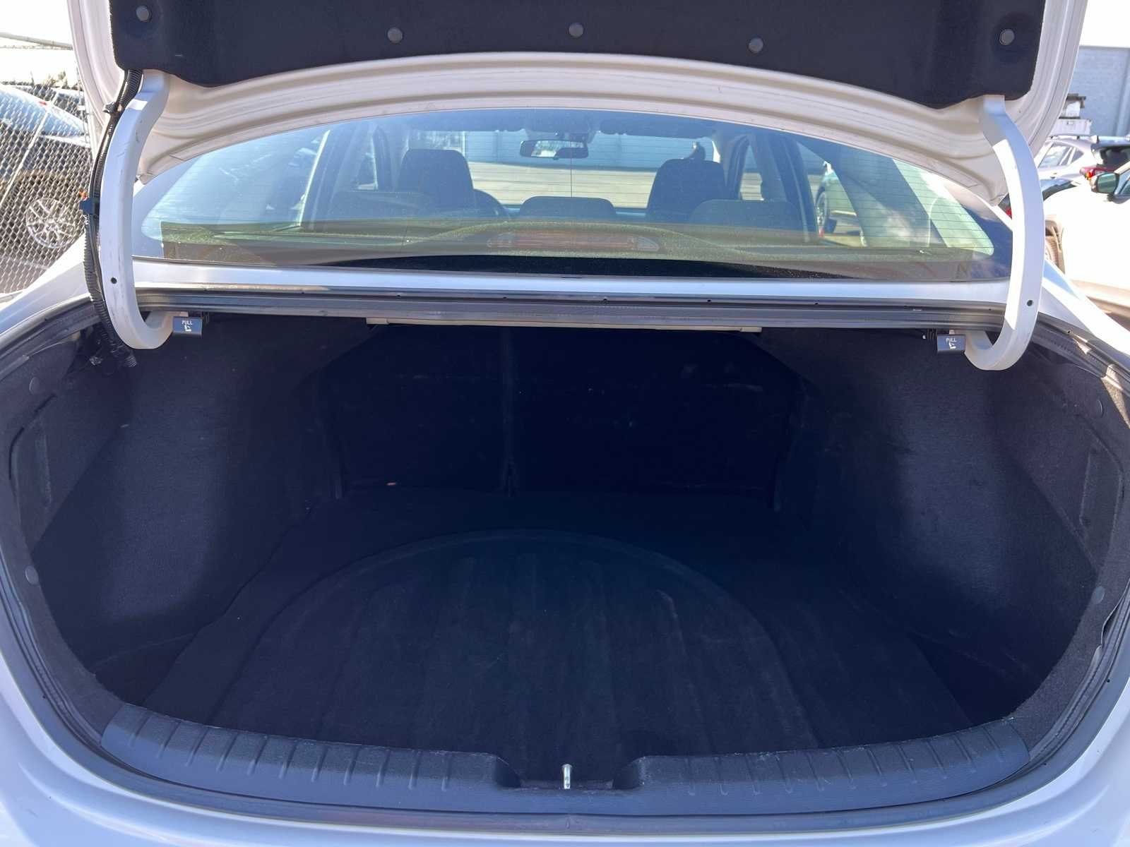 Thumbnail: 2023 Kia Forte - 7