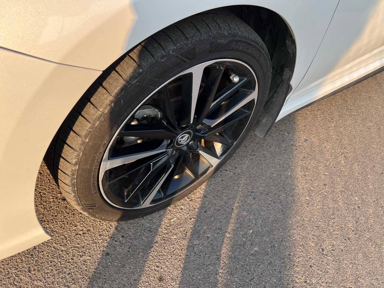 Thumbnail: 2020 Toyota Camry - 11