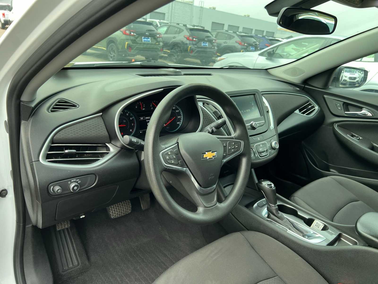 Thumbnail: 2018 Chevrolet Malibu - 13