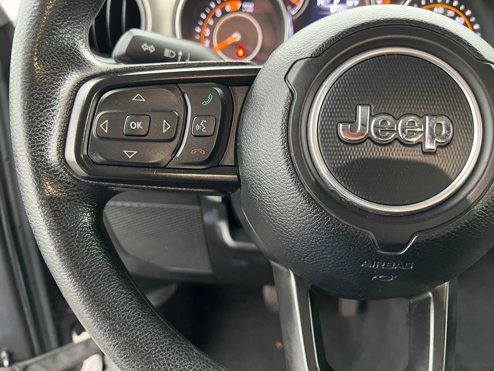 Thumbnail: 2022 Jeep Wrangler - 32