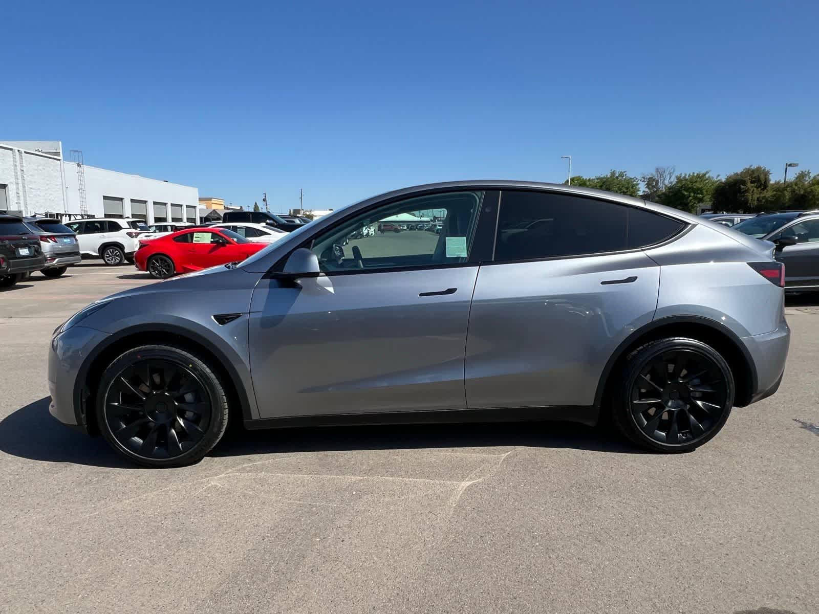 Thumbnail: 2025 Tesla Model Y - 2