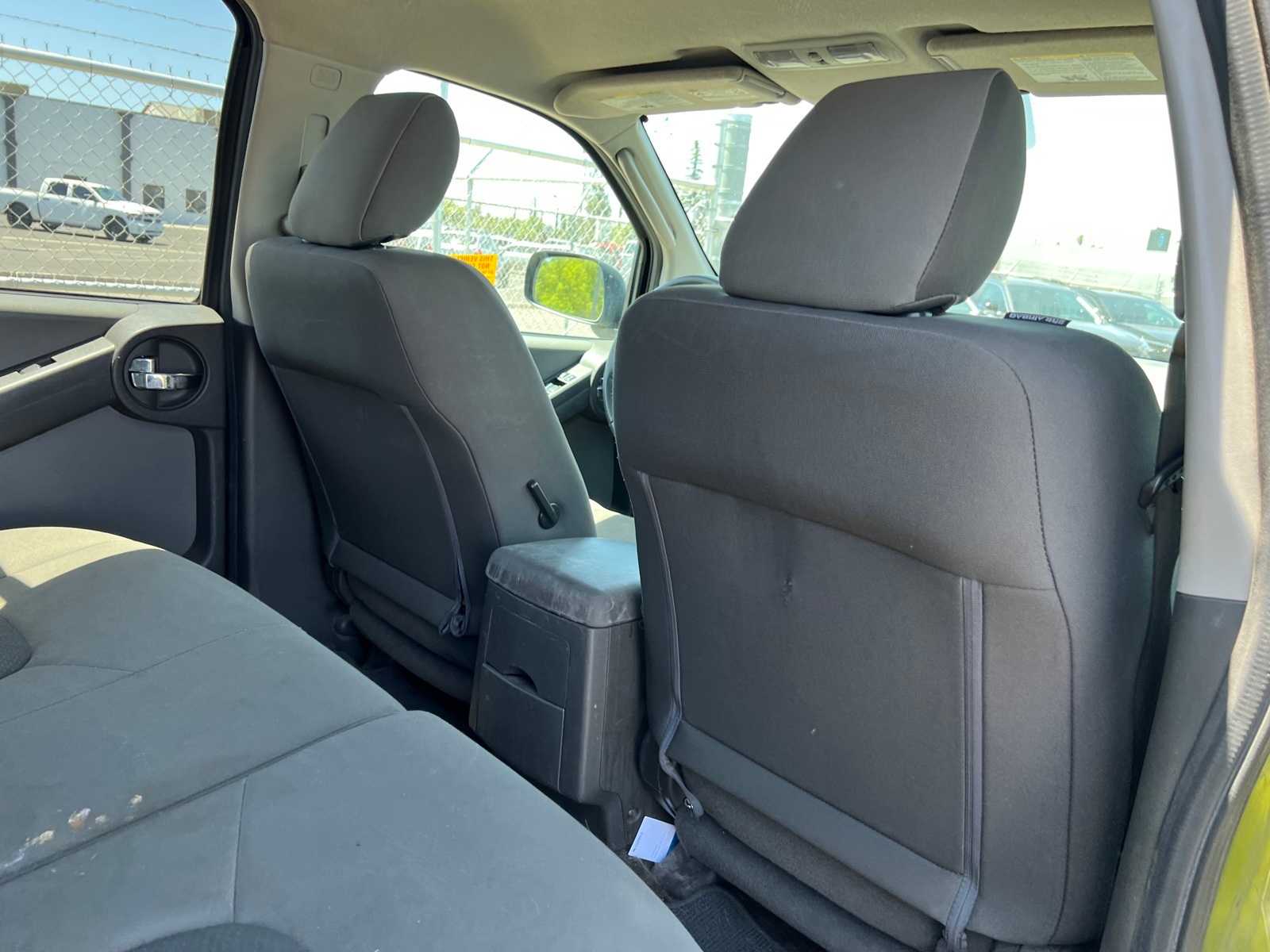 2011 Nissan Xterra S 21