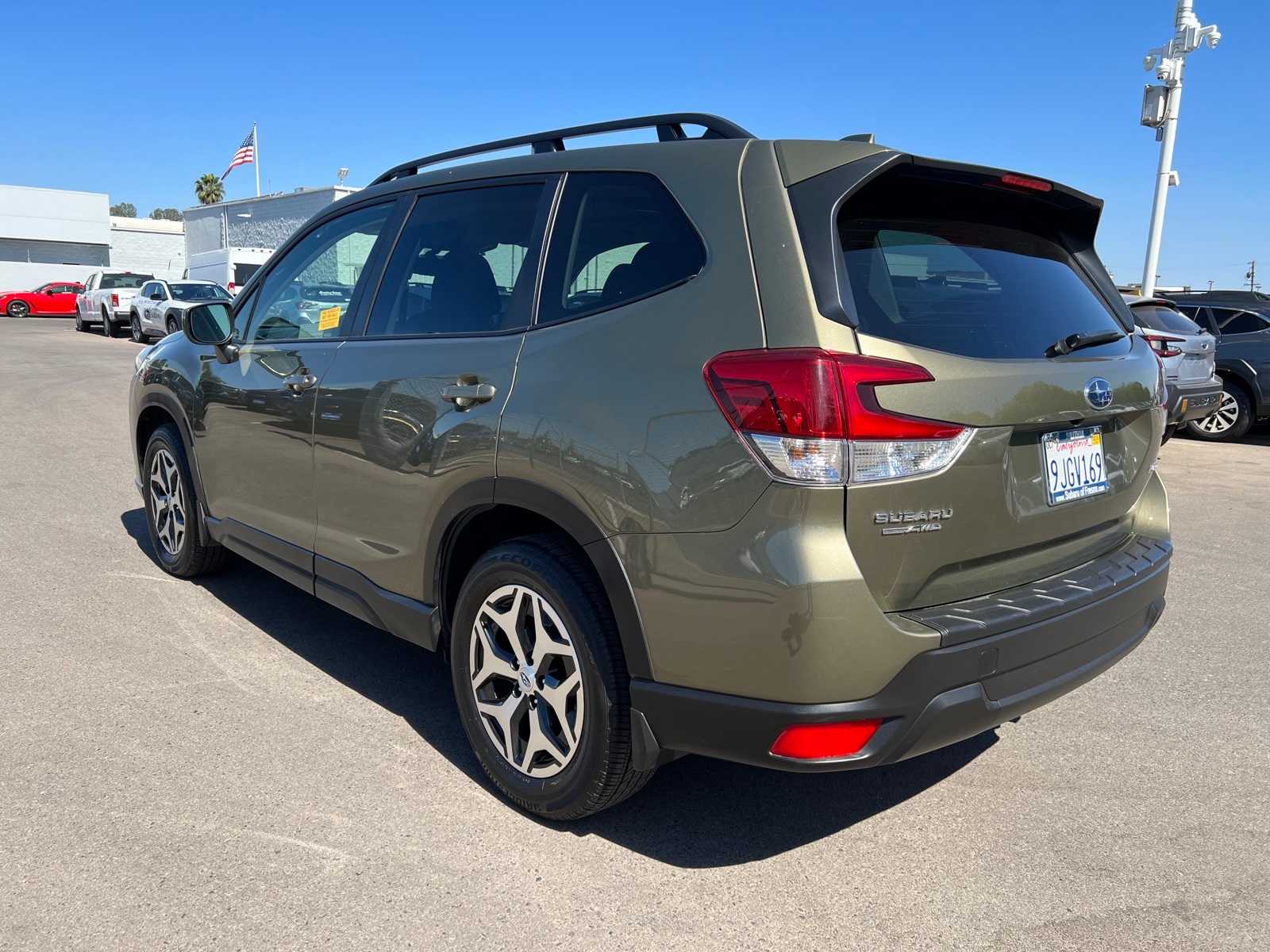 2023 Subaru Forester Premium 3