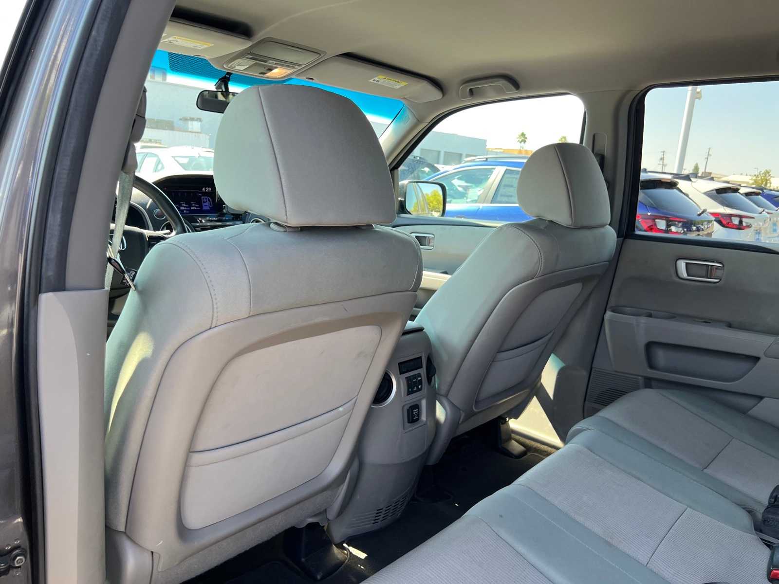 Thumbnail: 2014 Honda Pilot - 18