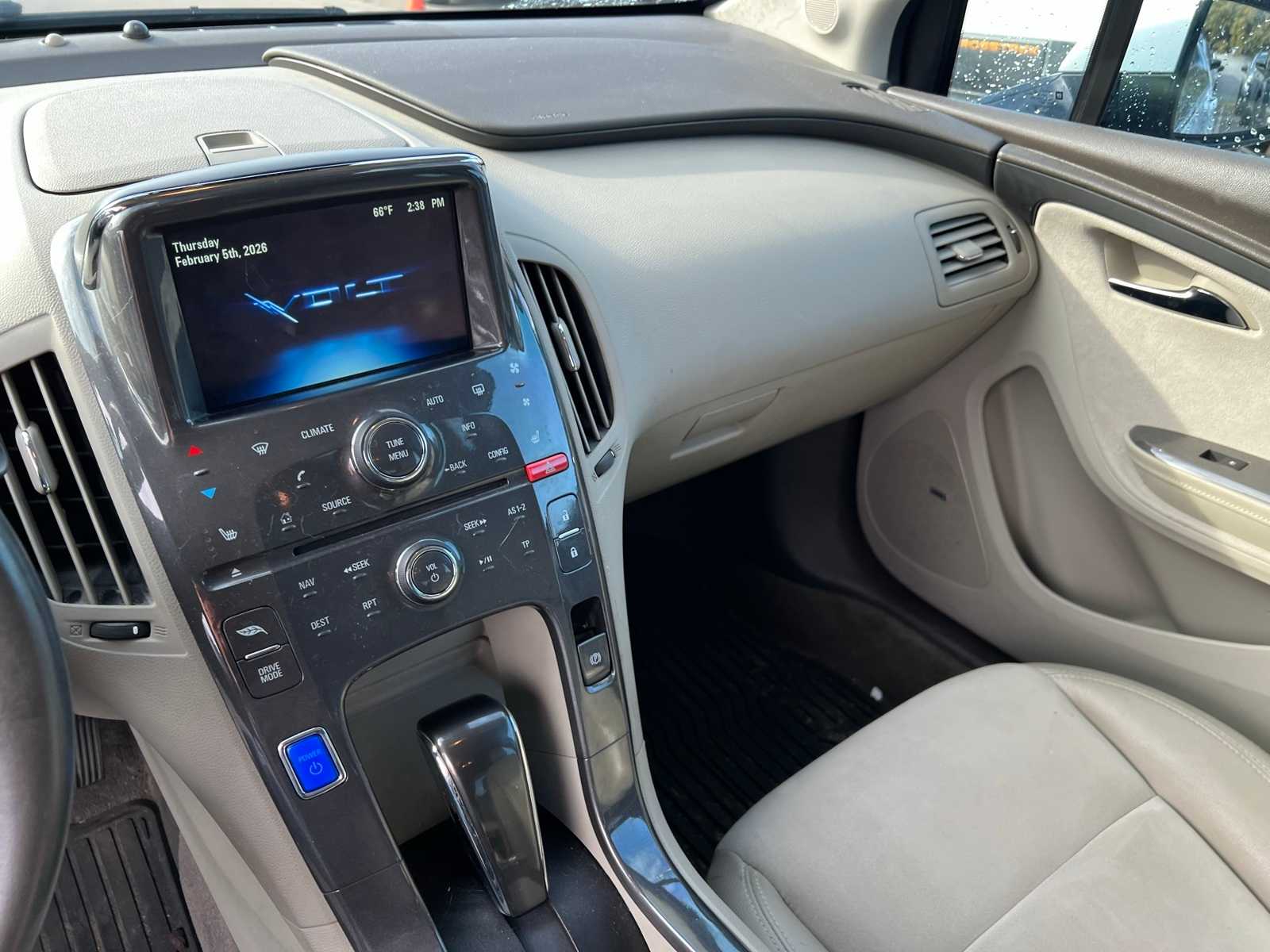 Thumbnail: 2013 Chevrolet Volt - 30