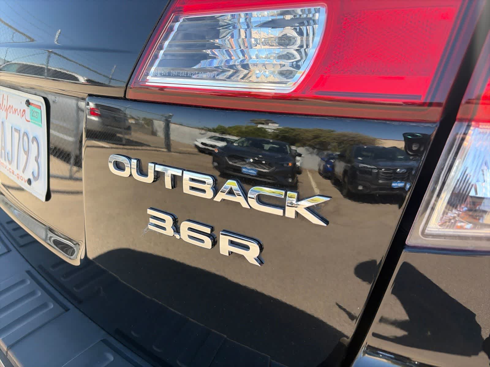 Thumbnail: 2012 Subaru Outback - 10