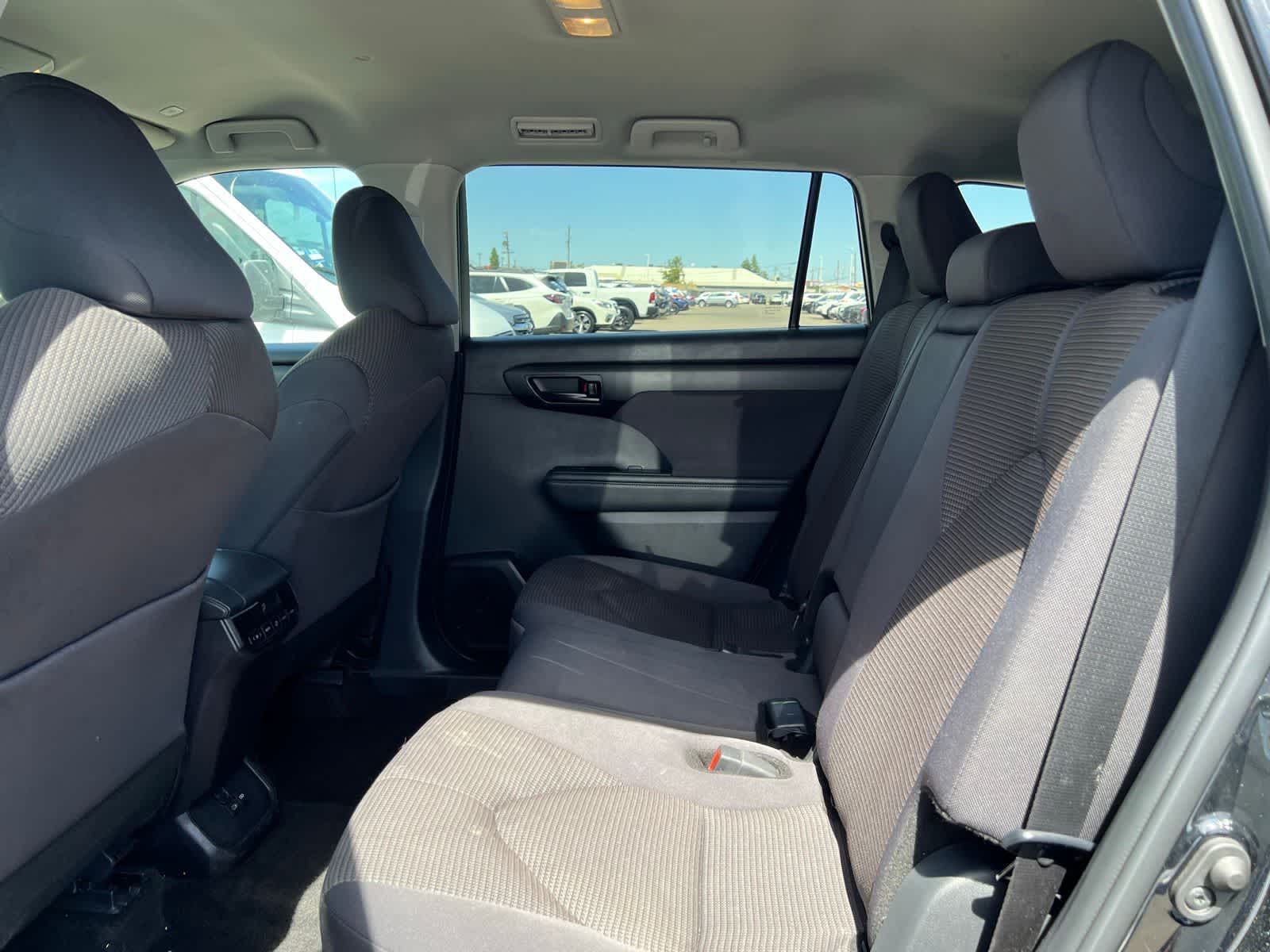 Thumbnail: 2025 Toyota Highlander - 19