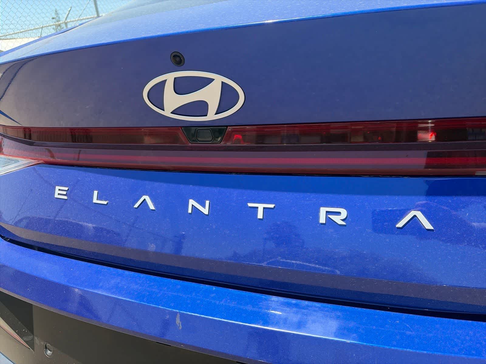 Thumbnail: 2024 Hyundai Elantra - 17