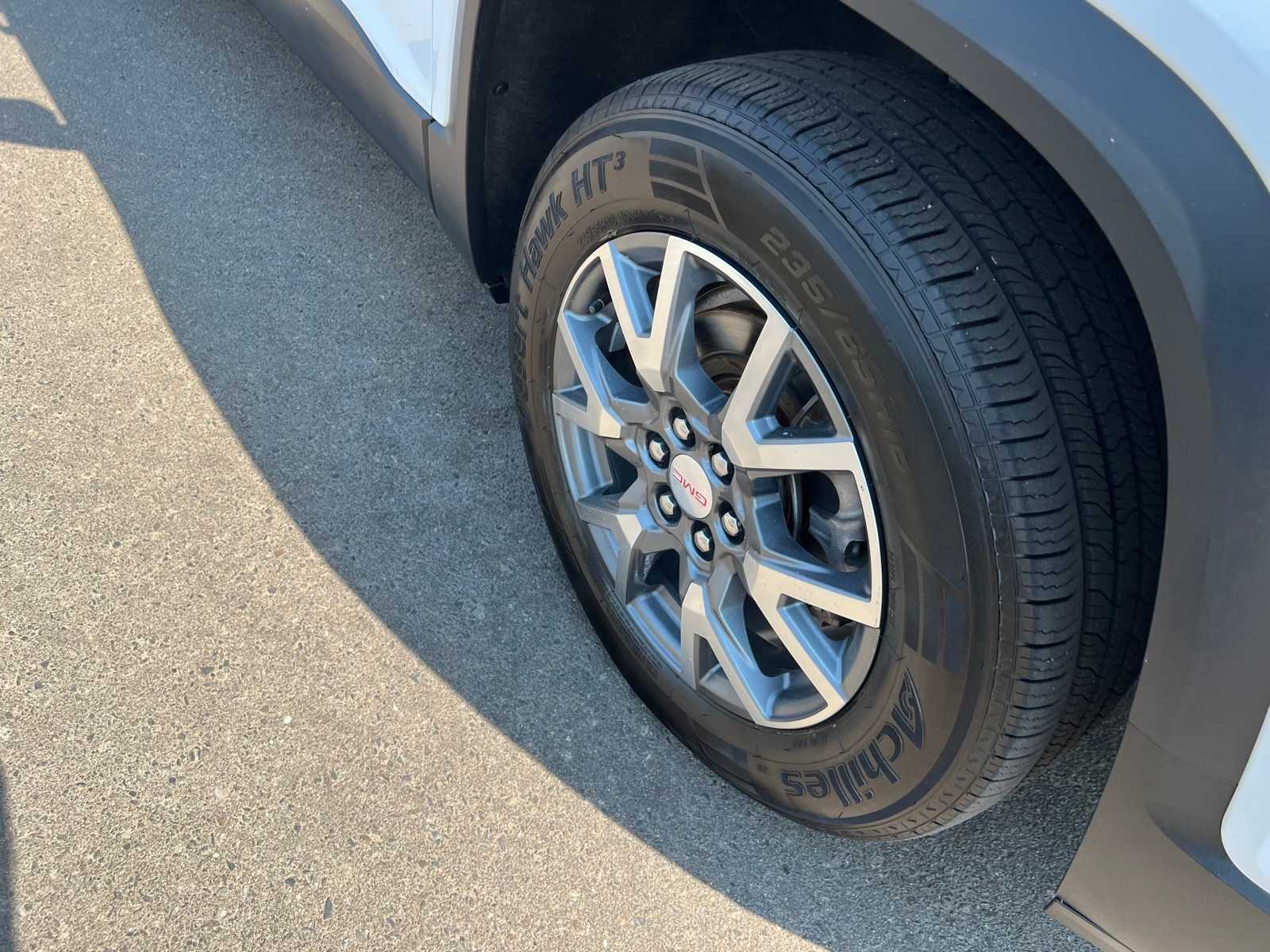 Thumbnail: 2023 GMC Acadia - 25
