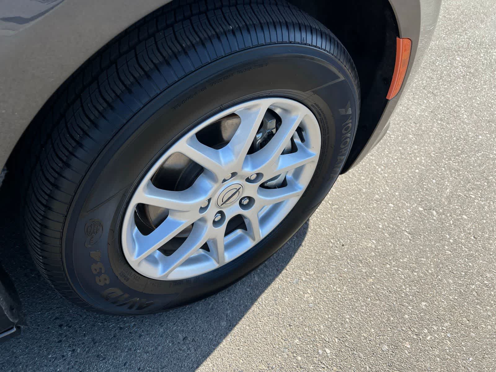 Thumbnail: 2023 Chrysler Pacifica - 24