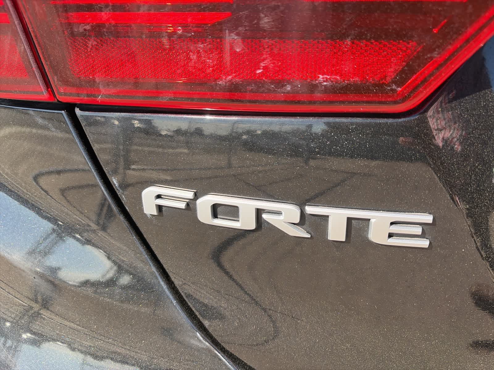 Thumbnail: 2022 Kia Forte - 15