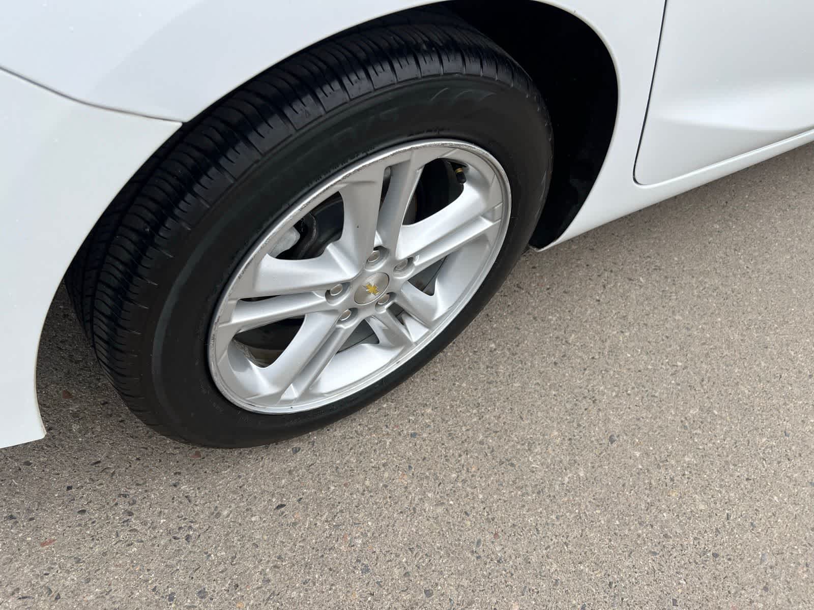 Thumbnail: 2016 Chevrolet Cruze - 21