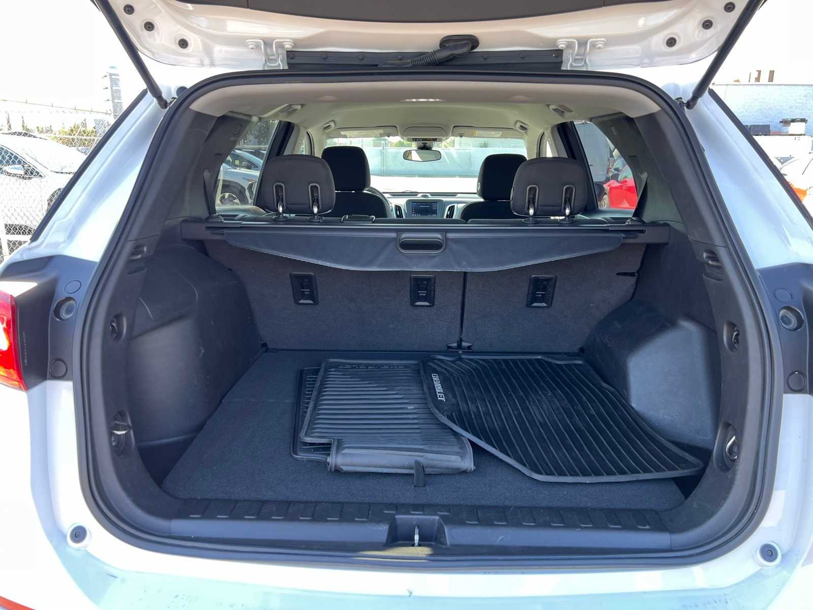 Thumbnail: 2020 Chevrolet Equinox - 8