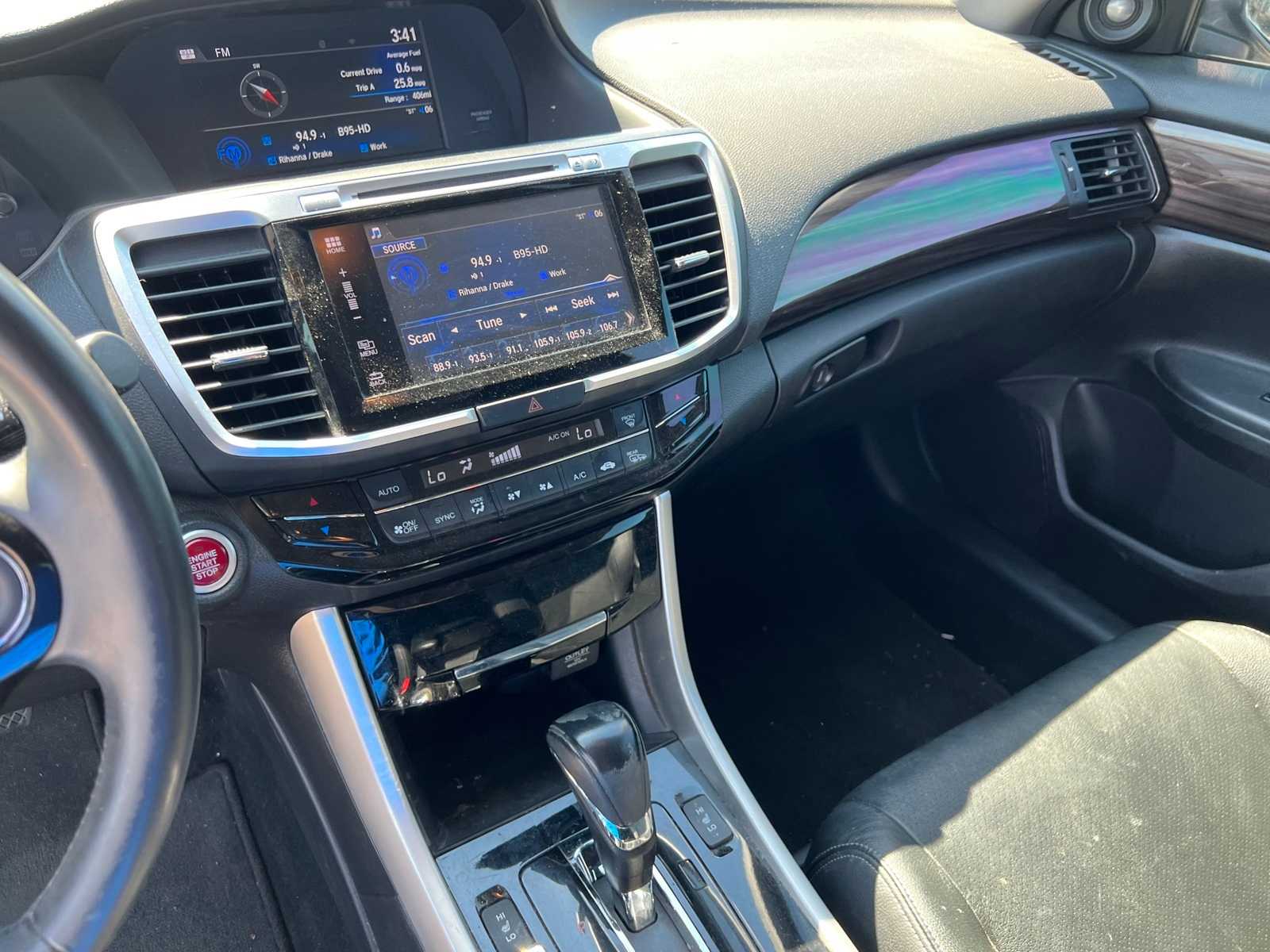 Thumbnail: 2016 Honda Accord - 31