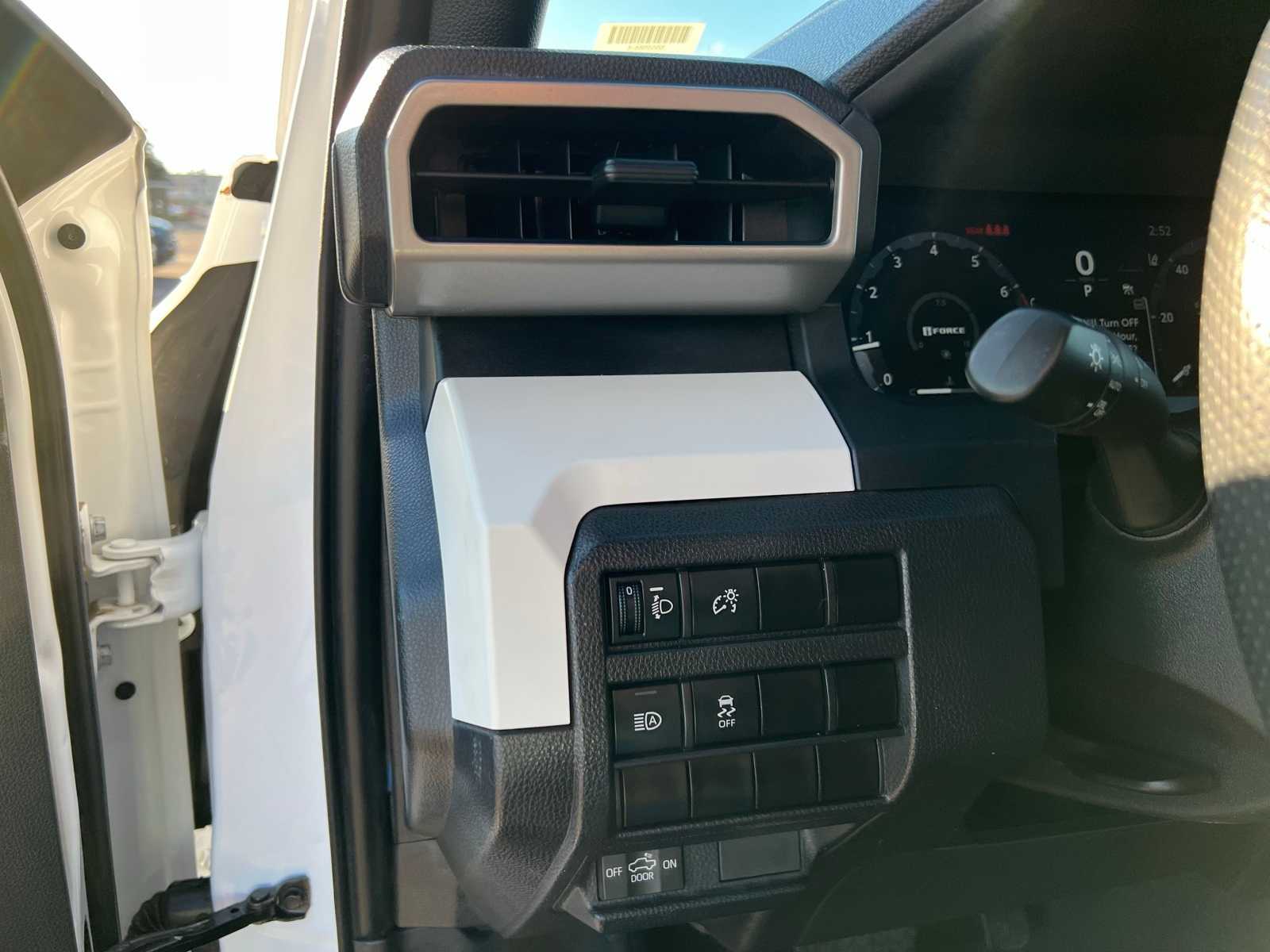 Thumbnail: 2024 Toyota Tacoma - 33