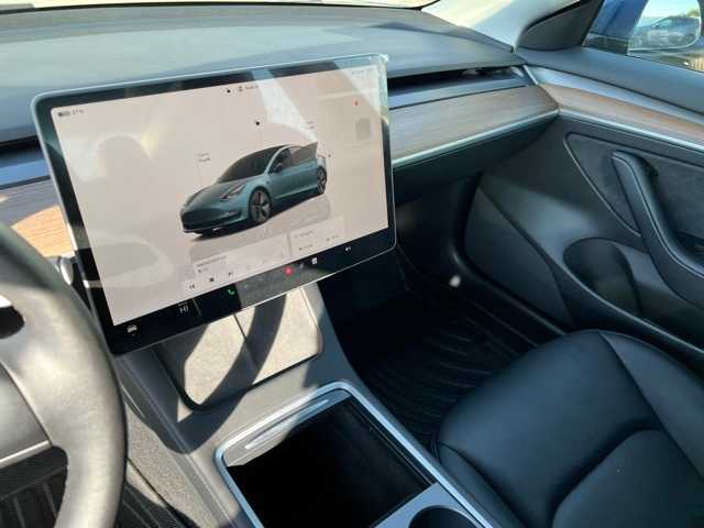 Thumbnail: 2022 Tesla Model 3 - 36