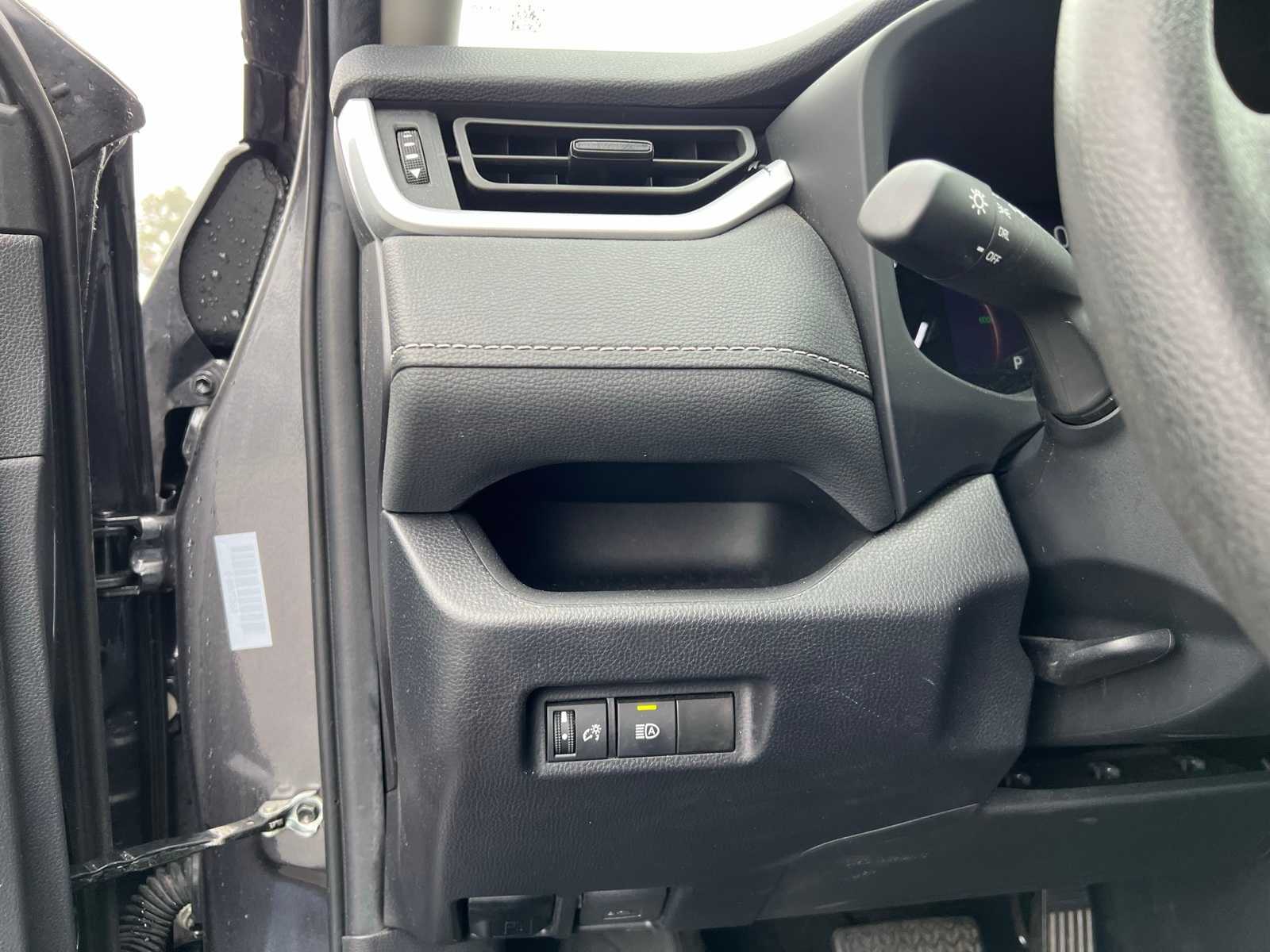 Thumbnail: 2024 Toyota RAV4 - 29