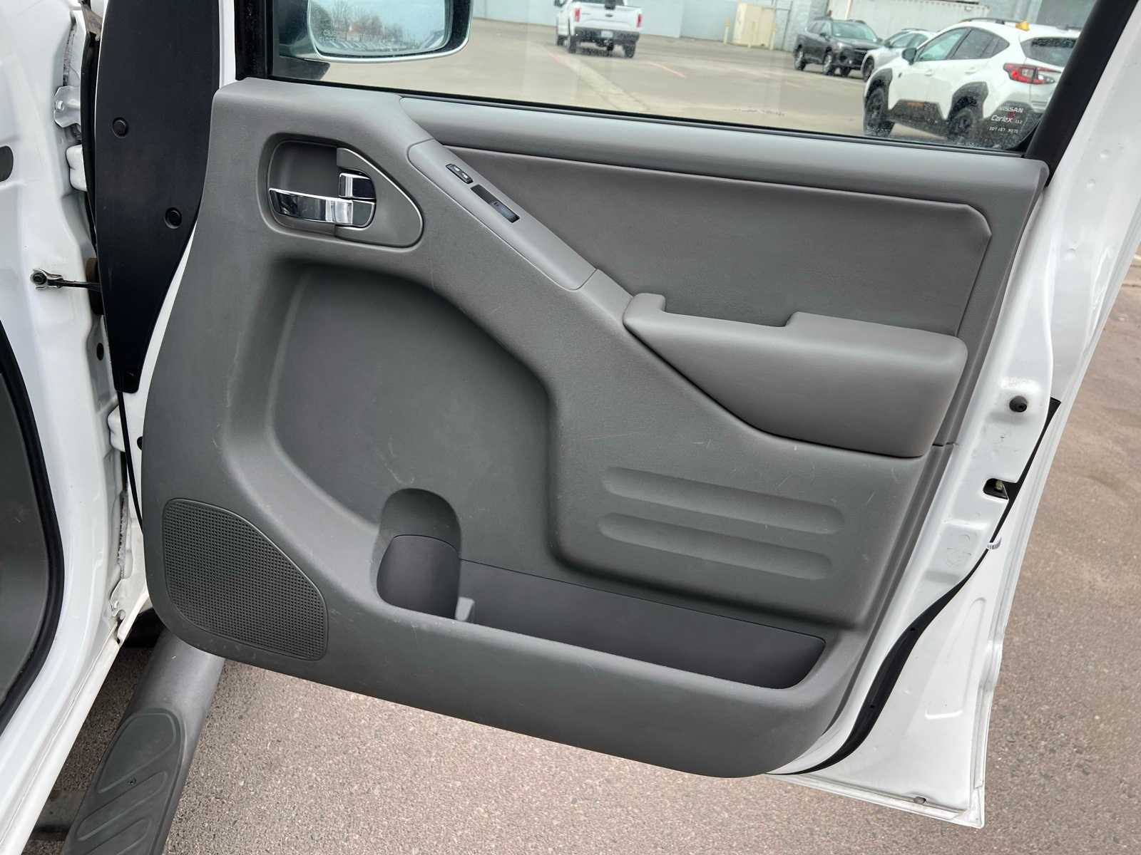 Thumbnail: 2019 Nissan Frontier - 28