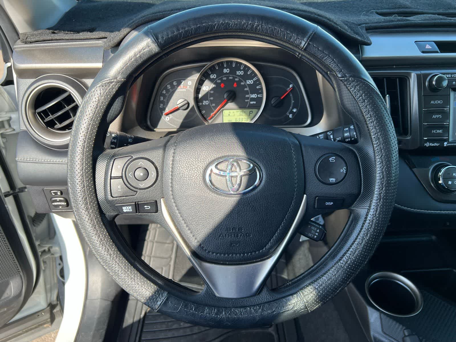 Thumbnail: 2015 Toyota RAV4 - 30