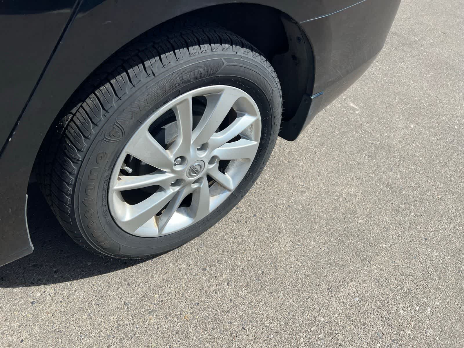 Thumbnail: 2014 Nissan Sentra - 16