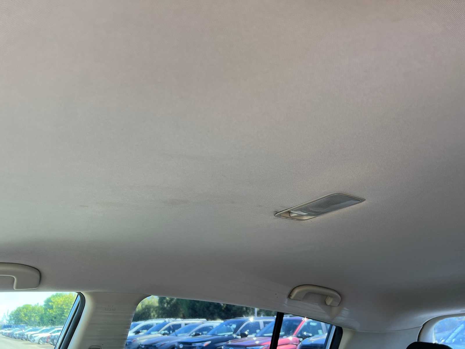 Thumbnail: 2012 Nissan Versa - 34