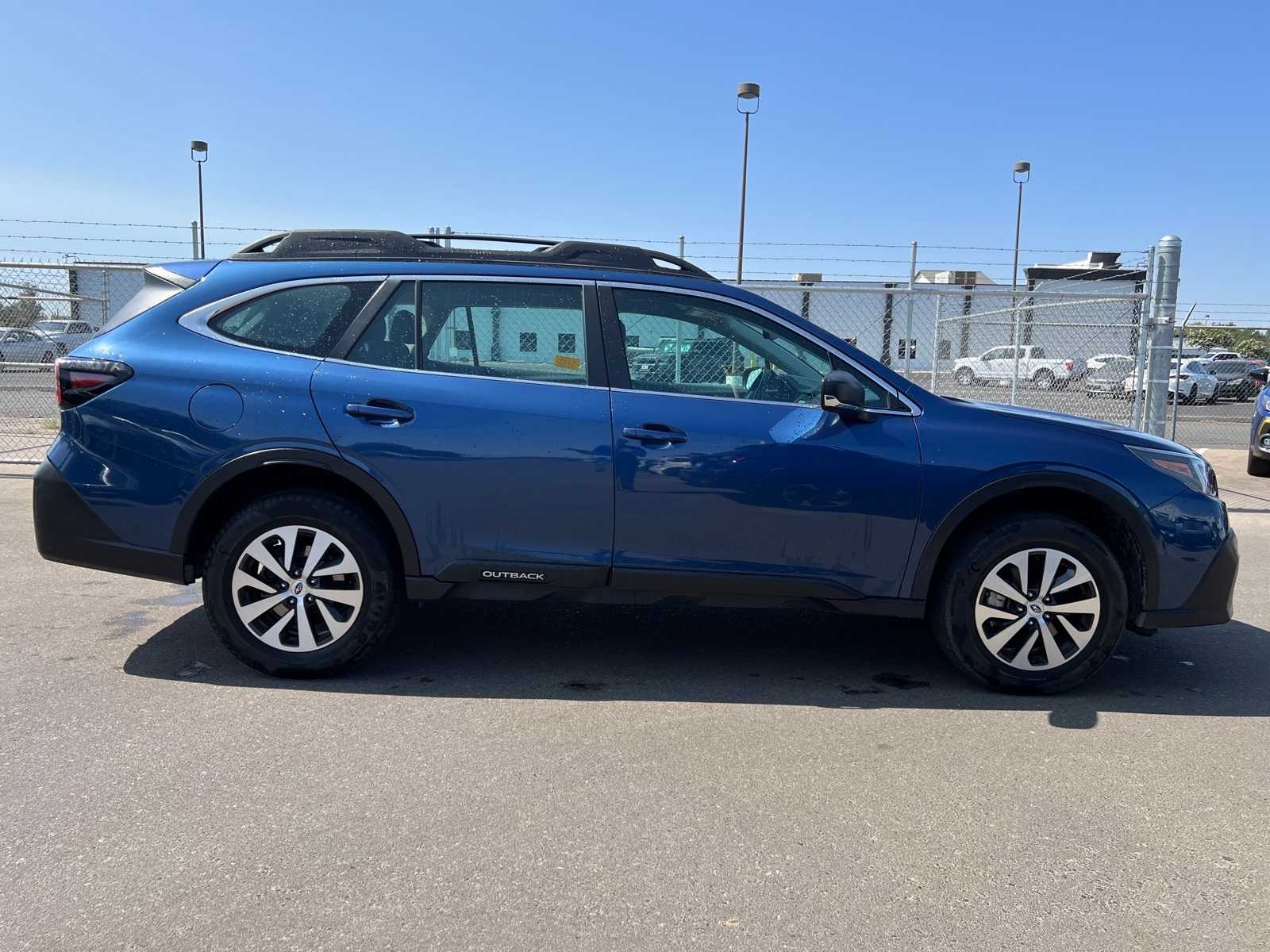 Thumbnail: 2022 Subaru Outback - 10