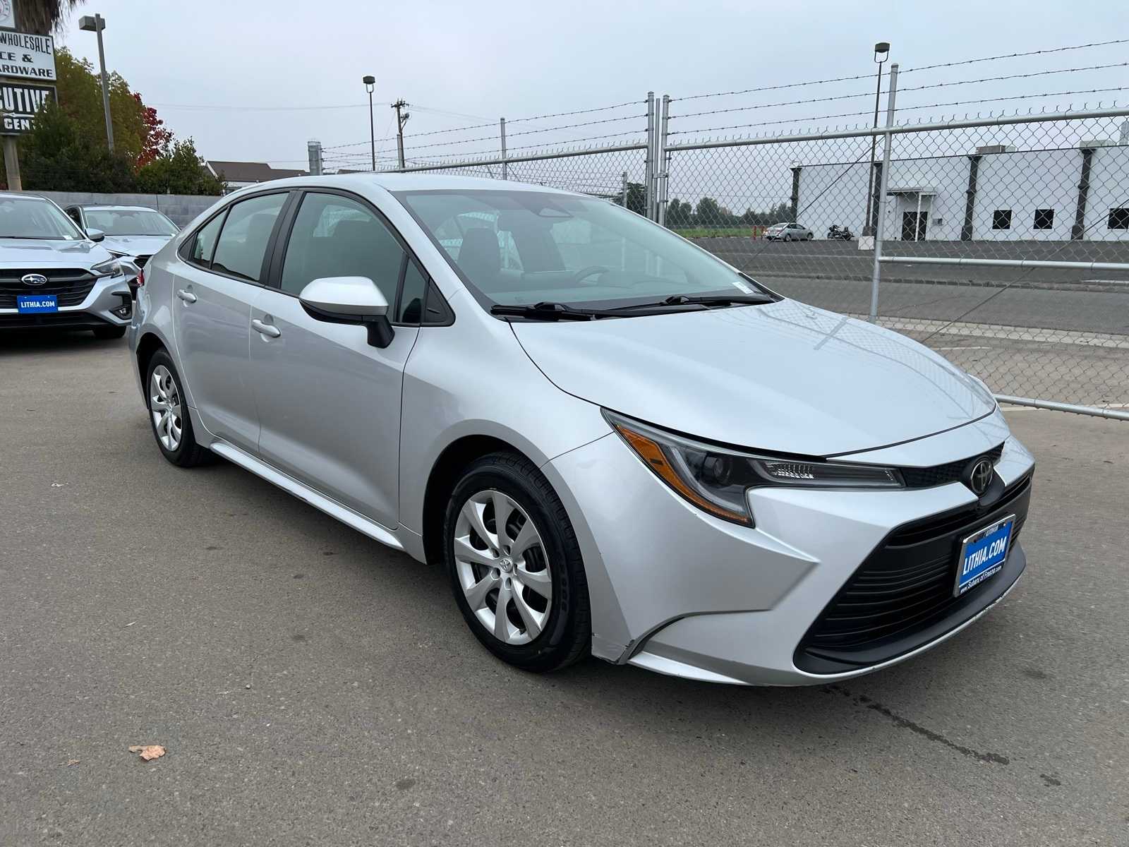 Thumbnail: 2024 Toyota Corolla - 10