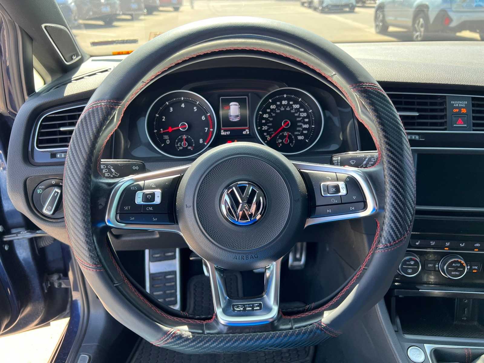 2017 Volkswagen Golf GTI Autobahn 28