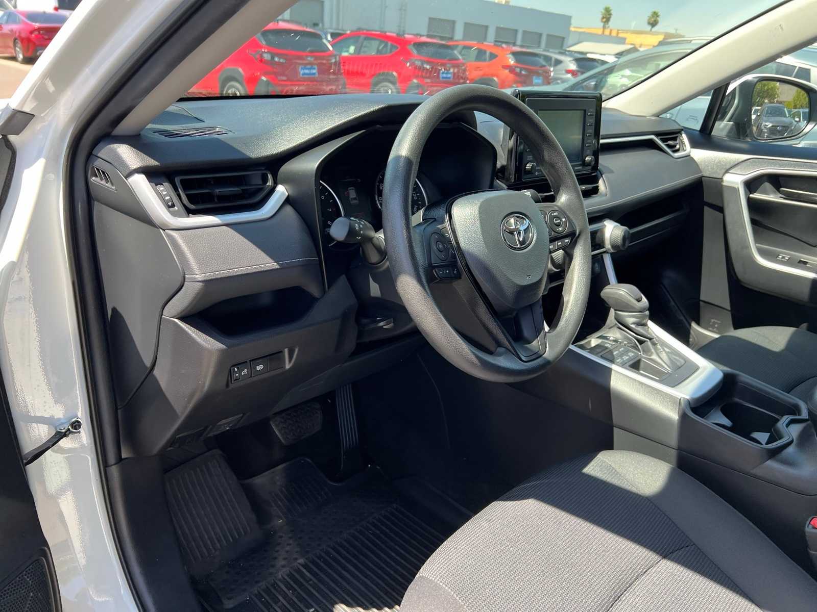 Thumbnail: 2021 Toyota RAV4 - 14